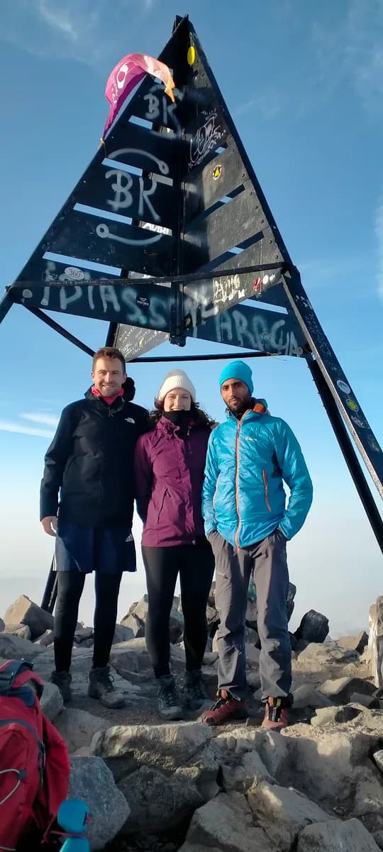 Atlas Mountains Hike, Waterfalls & Outdoor Picnic
